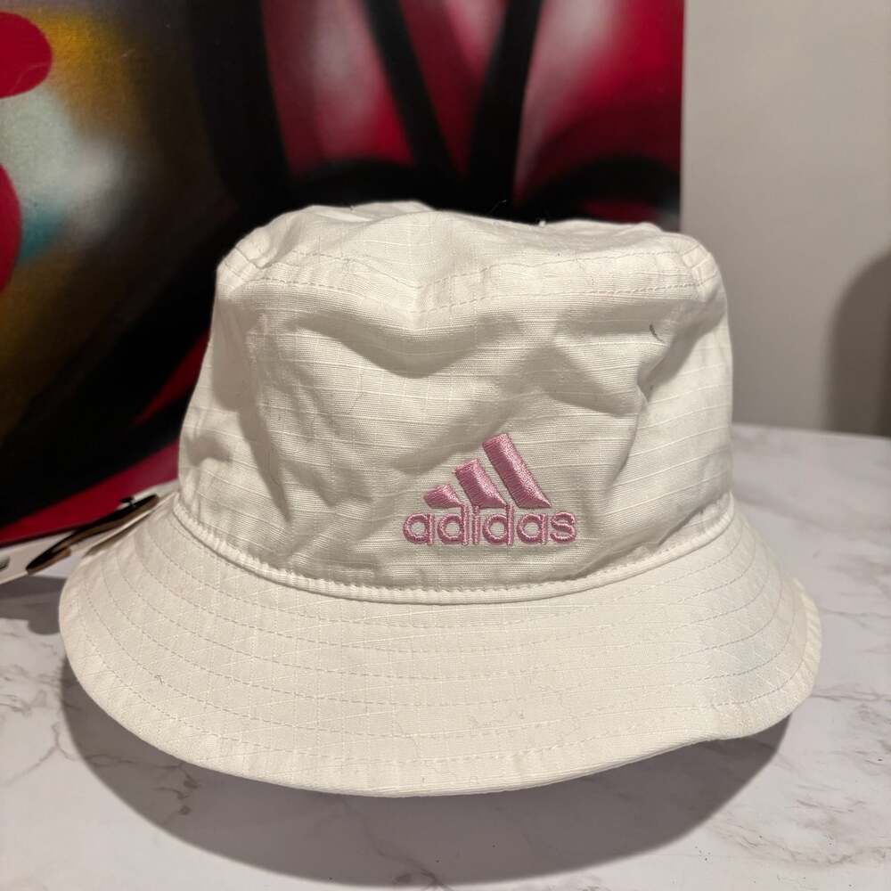 Adidas Women's Essentials Plus Bucket Hat White/Bliss Lilac one size